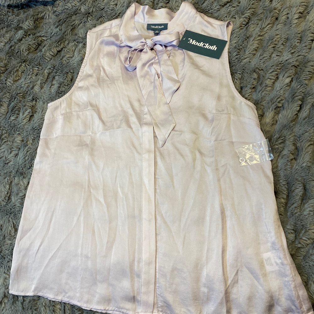 NWT ModCloth lavender necktie blouse, Size M
